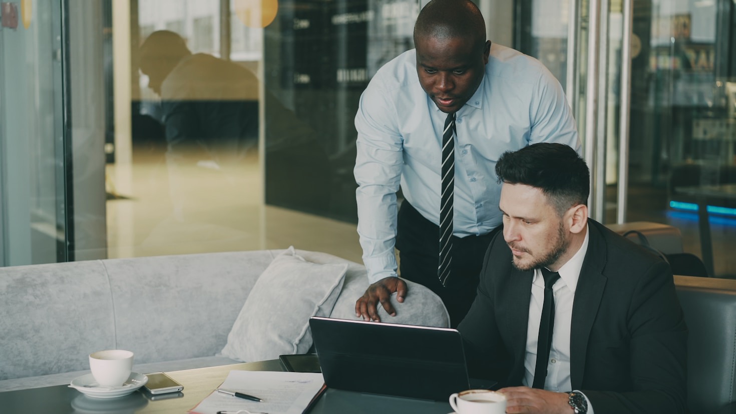 Strategie di marketing cross-media per imprese moderne